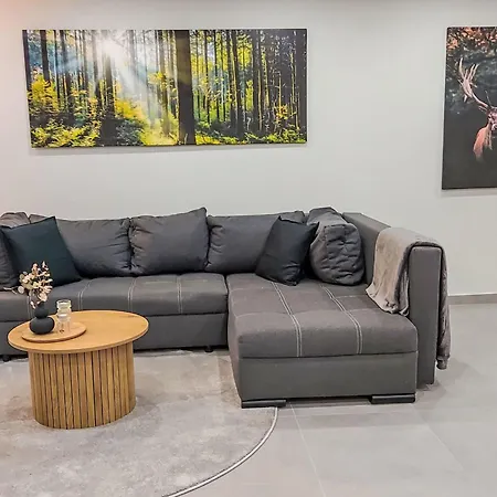 Am Waldrand By Interhome Apartment Lugde